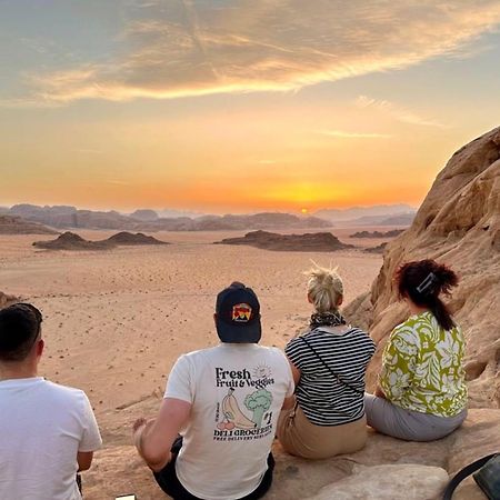 Rum Solaris Bubbles Camp Wadi Rum Exterior foto