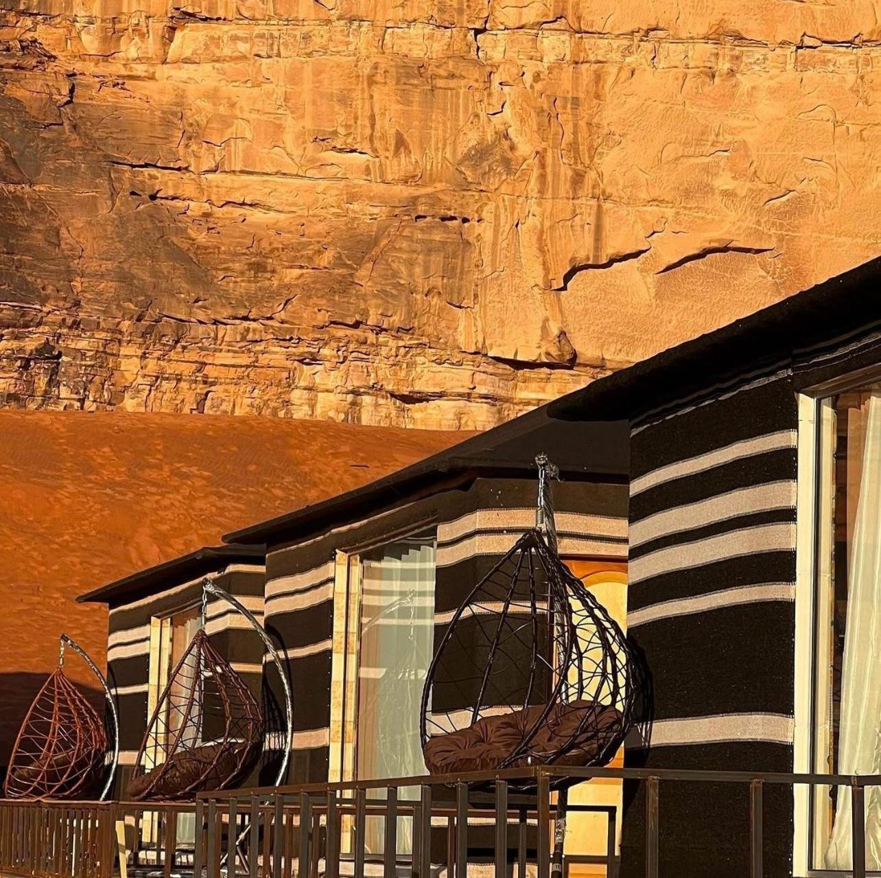 Rum Solaris Bubbles Camp Wadi Rum Exterior foto