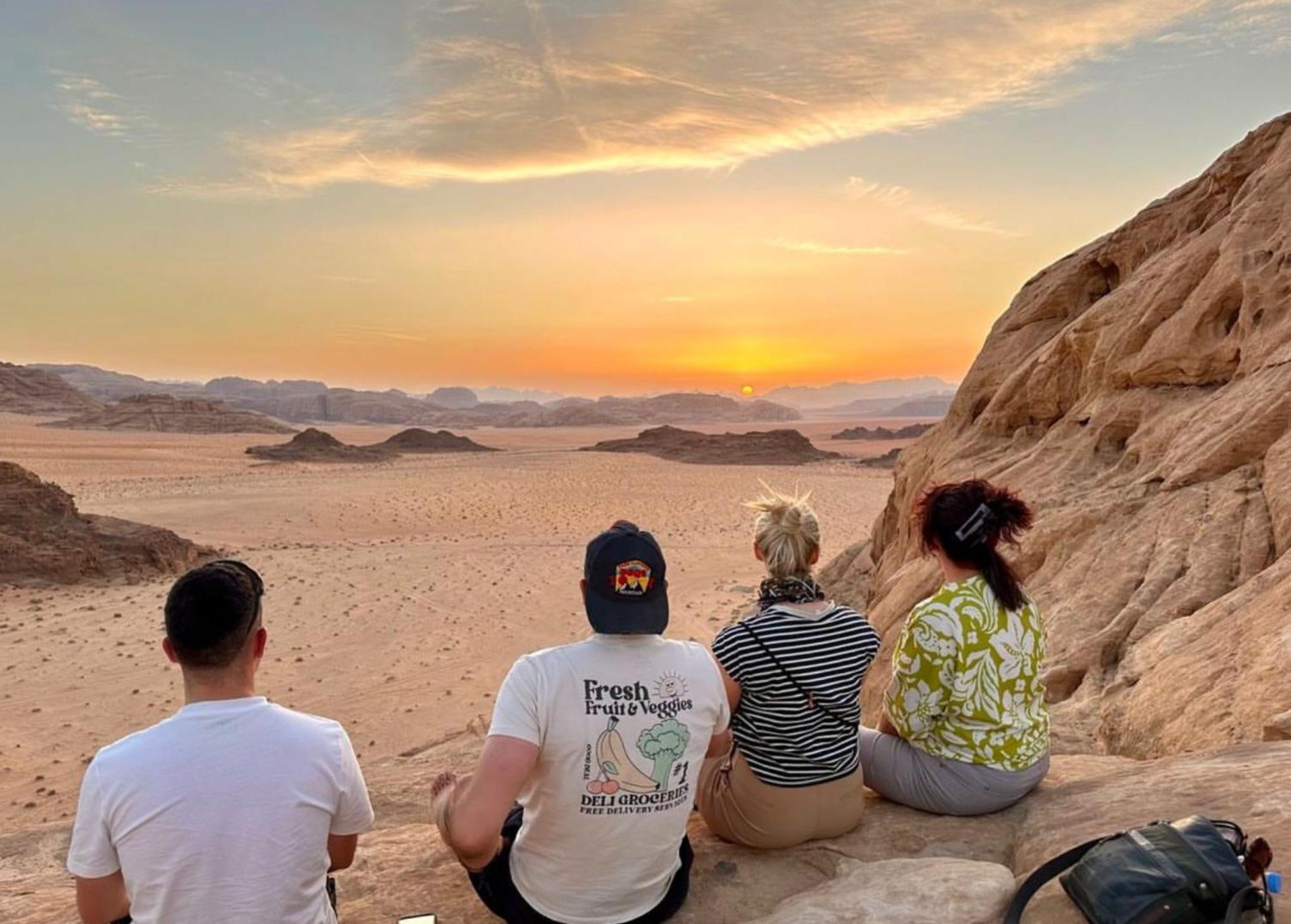 Rum Solaris Bubbles Camp Wadi Rum Exterior foto