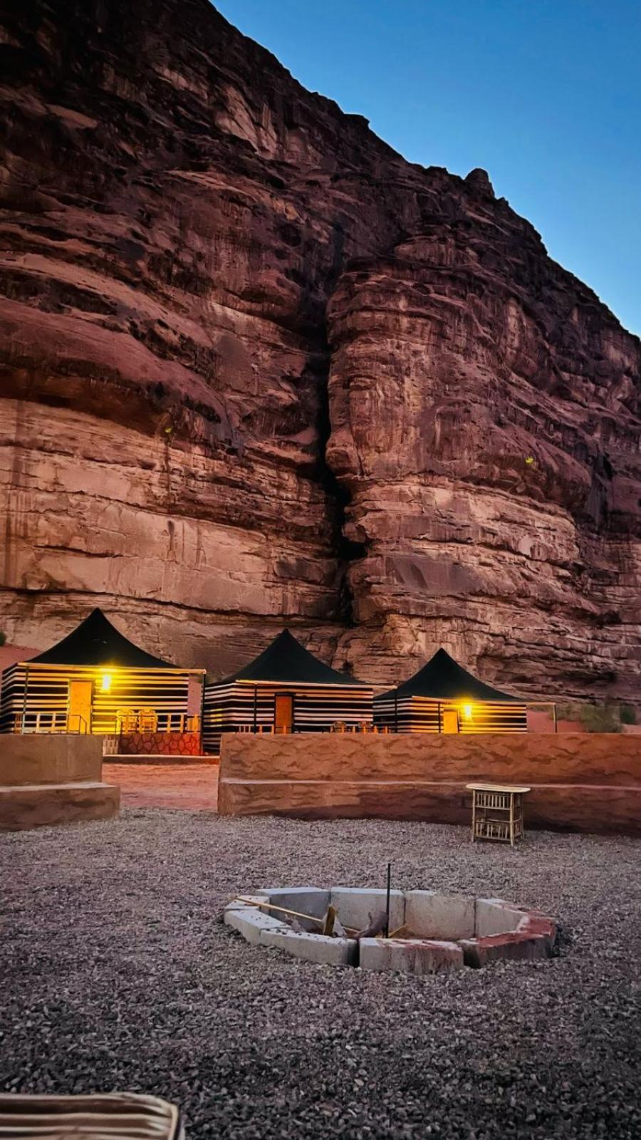 Rum Solaris Bubbles Camp Wadi Rum Exterior foto