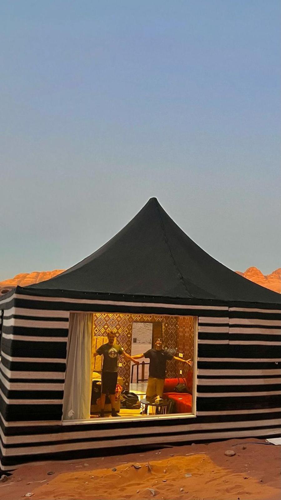 Rum Solaris Bubbles Camp Wadi Rum Exterior foto